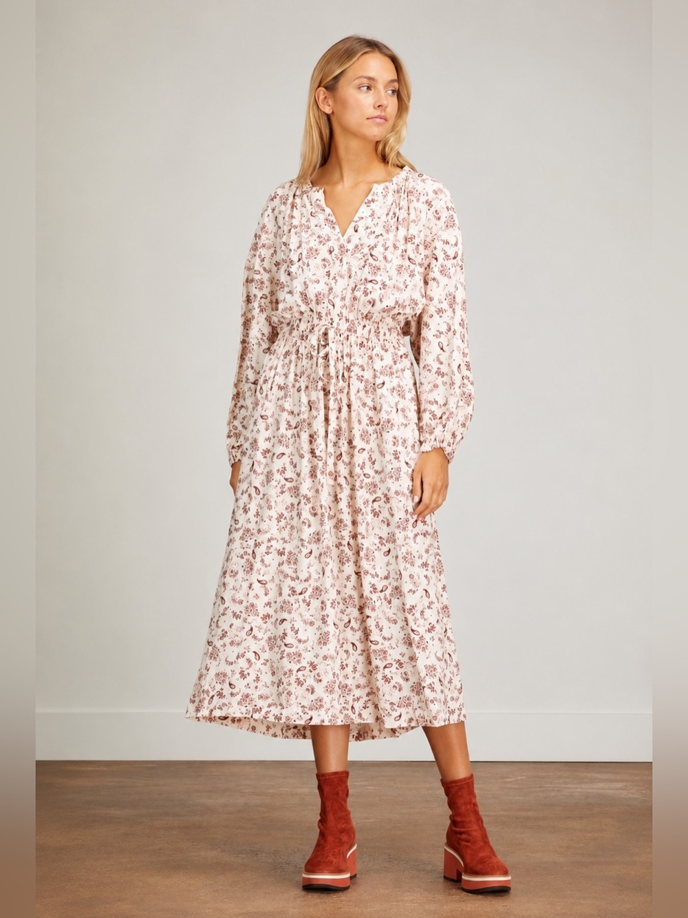 Xirena Salma Cinch Midi Dress S Cream Red Paisley Long Sleeve Rayon Boho